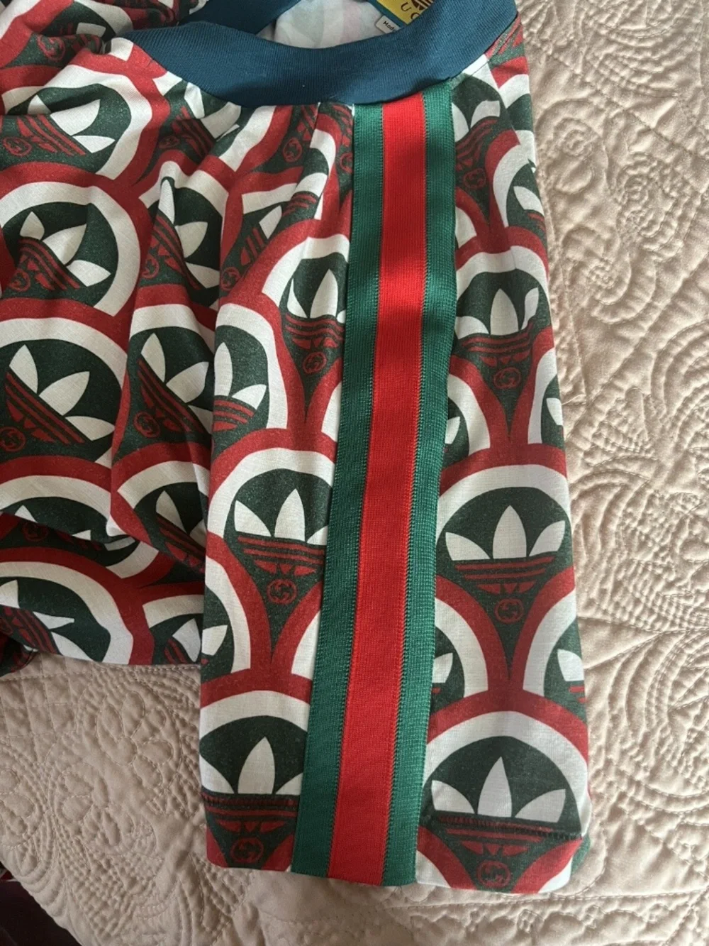 Gucci X Adidas Trefoil Red and Green Short Sleeve T-shirt Size Medium